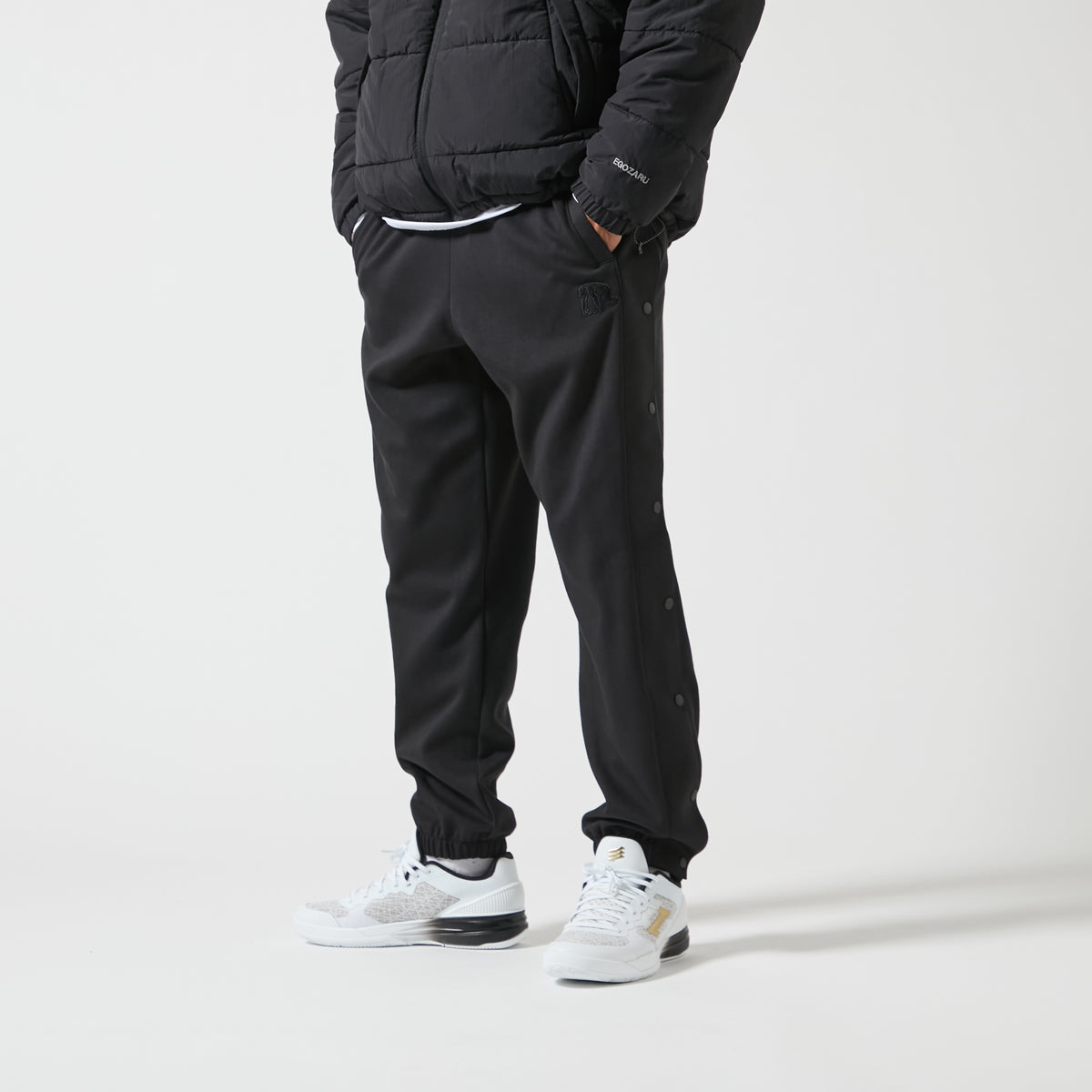 Double-faced sweatshirt Chenille patch Full open wide pants