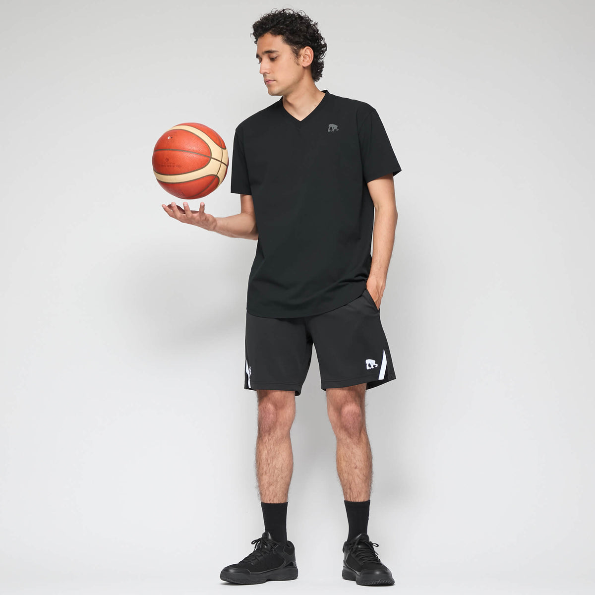 V-neck solid T-shirt