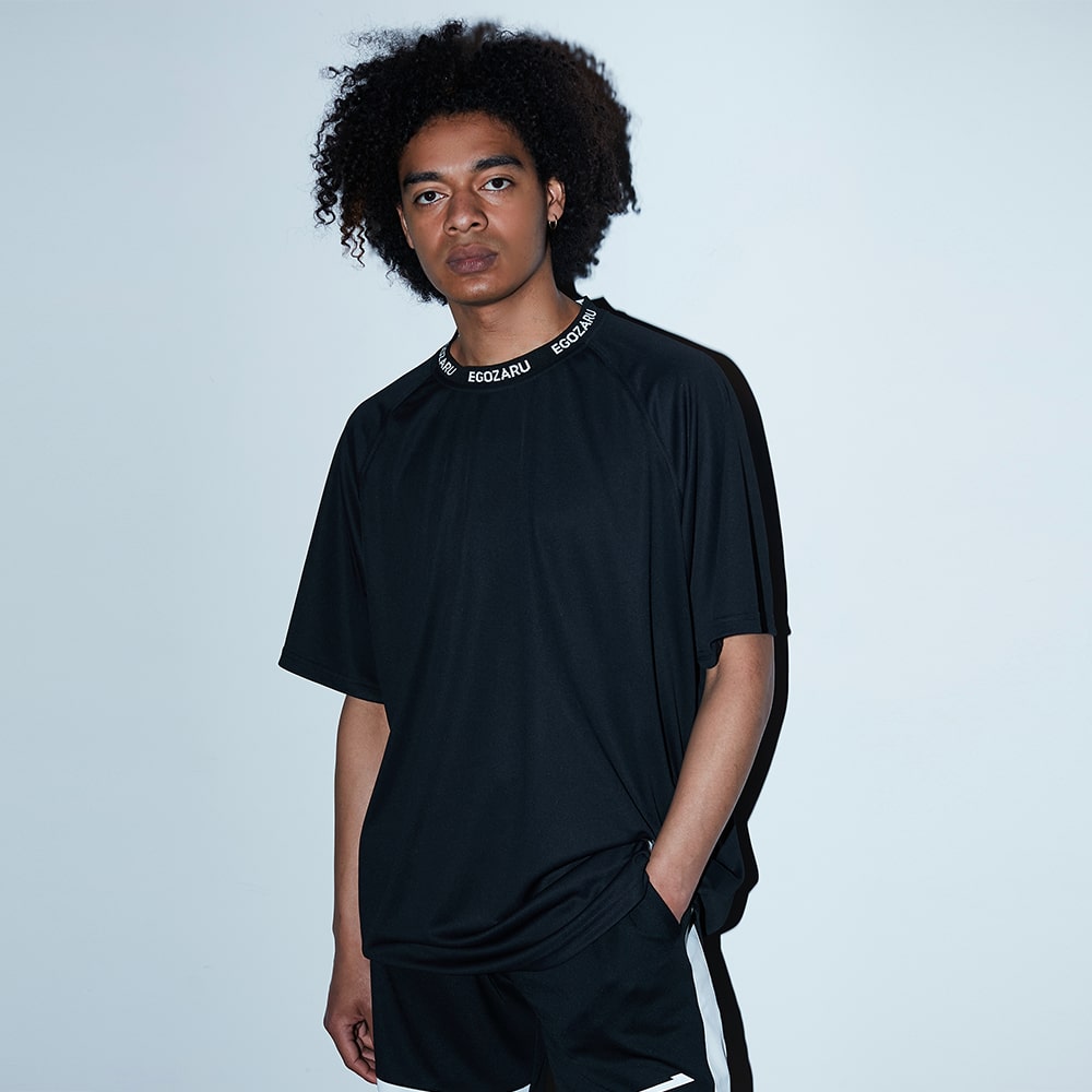 Big silhouette neck logo T-shirt