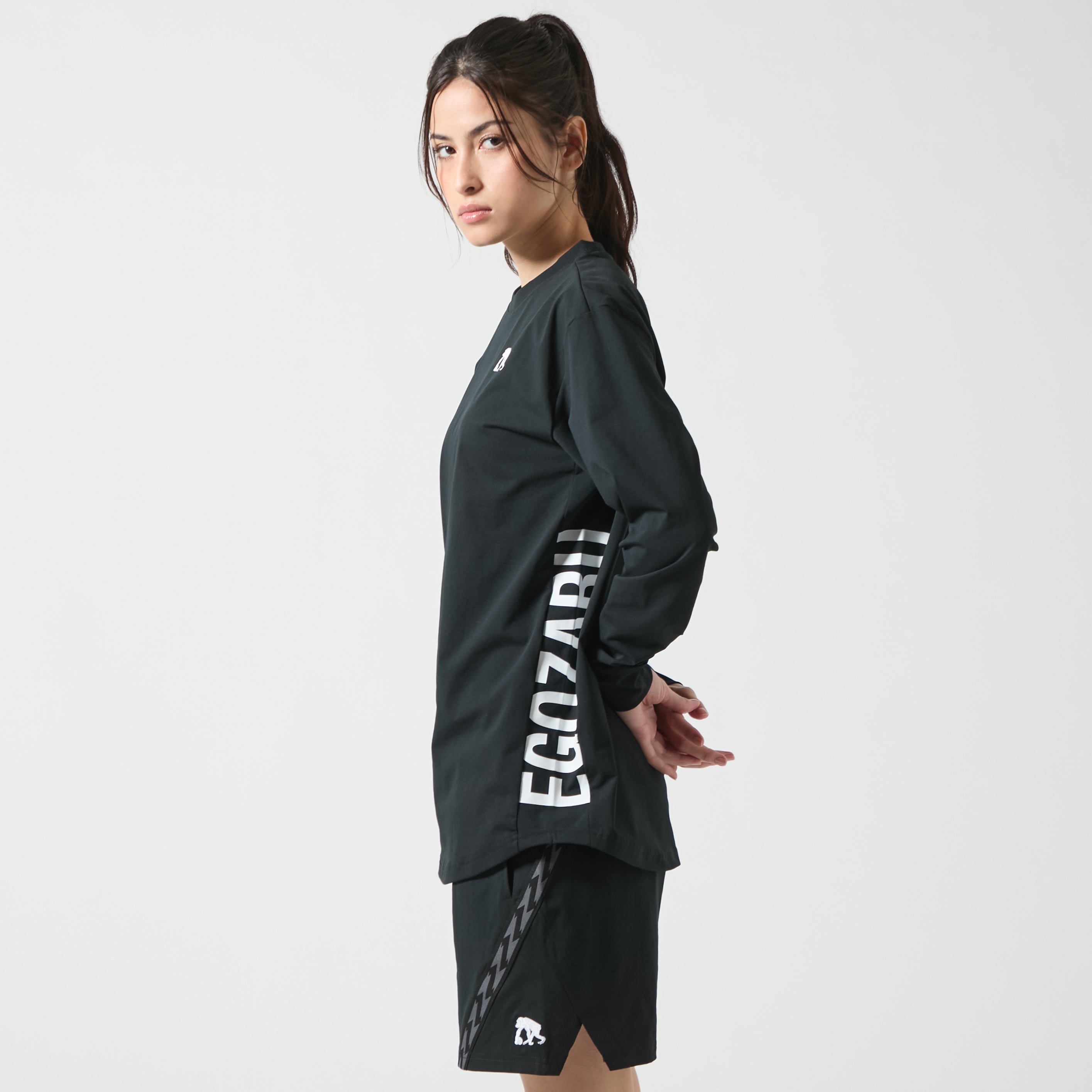 【新品未使用】marka☆ウール　ロンT☆3☆ブラック/ブルー 0_042_ZG 無縫製”Zシリーズ” スタンドカラーブルゾン