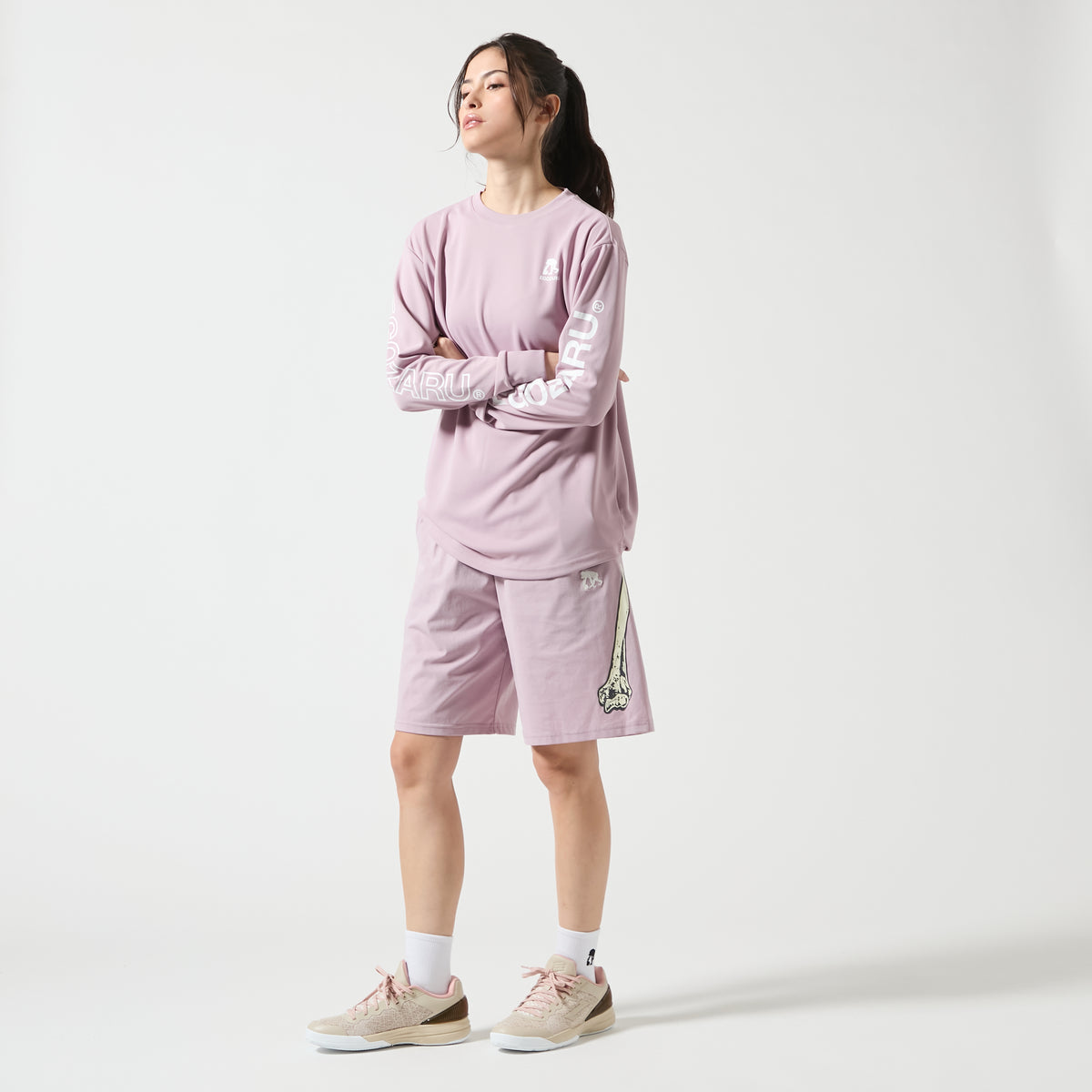 One-sided line sleeve logo long sleeve T-shirt