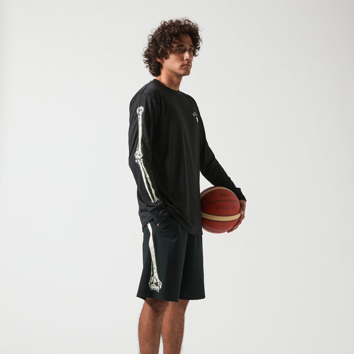 ボーン ロングスリーブTシャツ