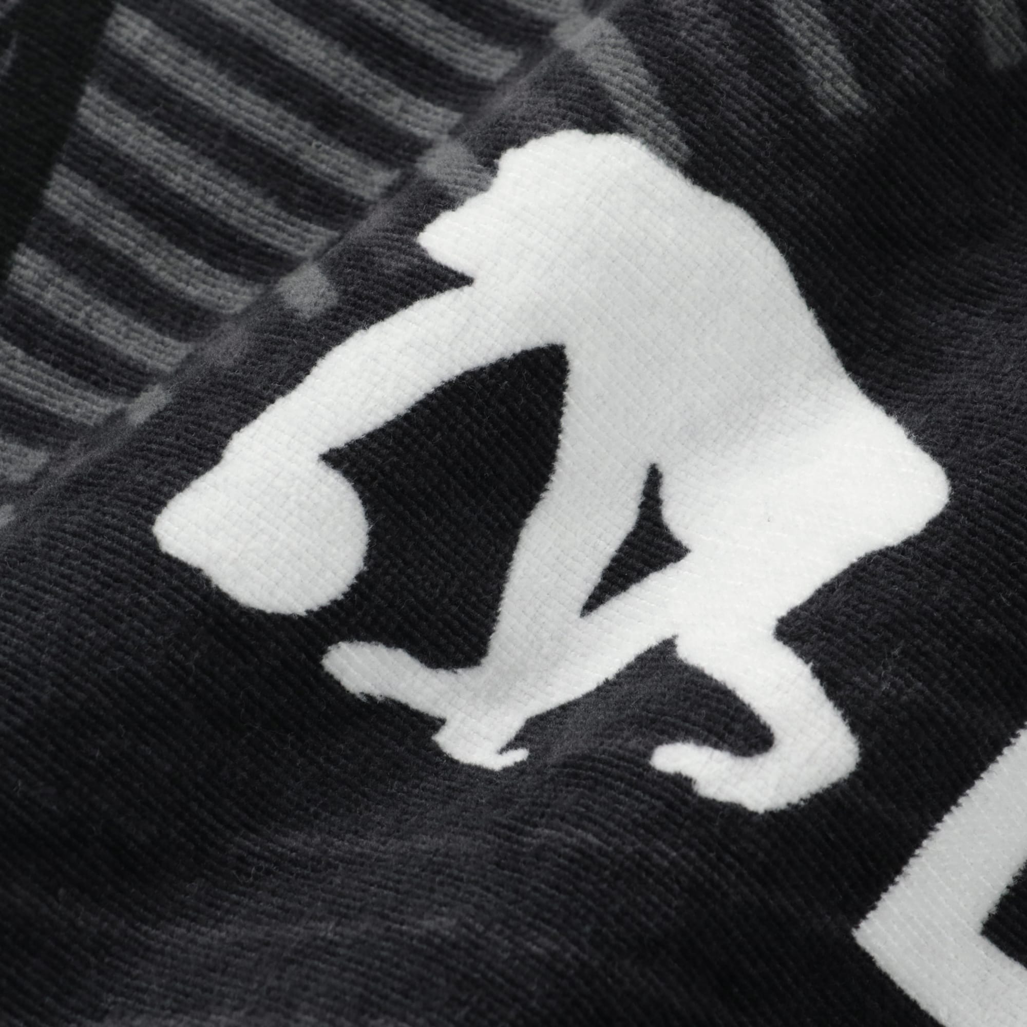 ワイドジオメトリック ソリッドカラー スポーツフェイスタオル