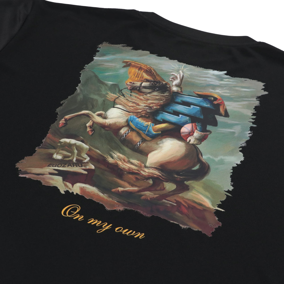 レボリューショナリー Tシャツ