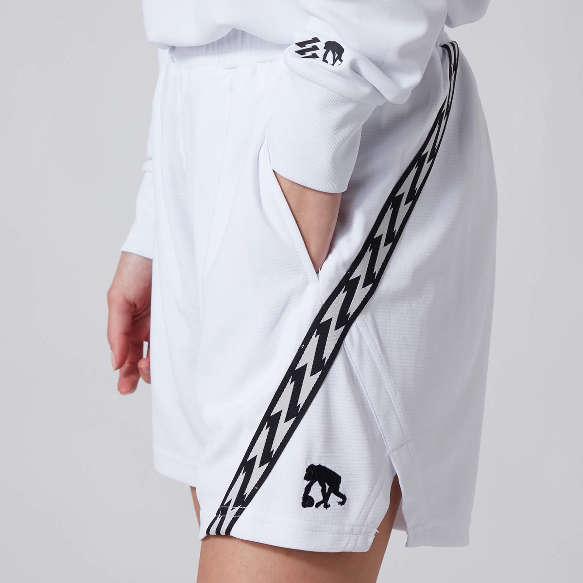 [Length on the knee] Slash crank tape shorts