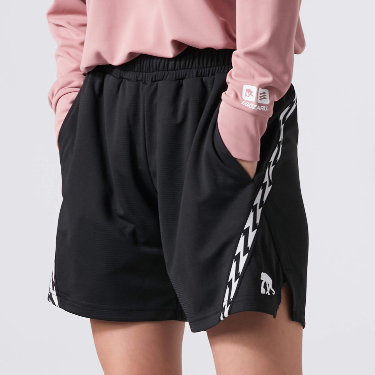 [Length on the knee] Slash crank tape shorts