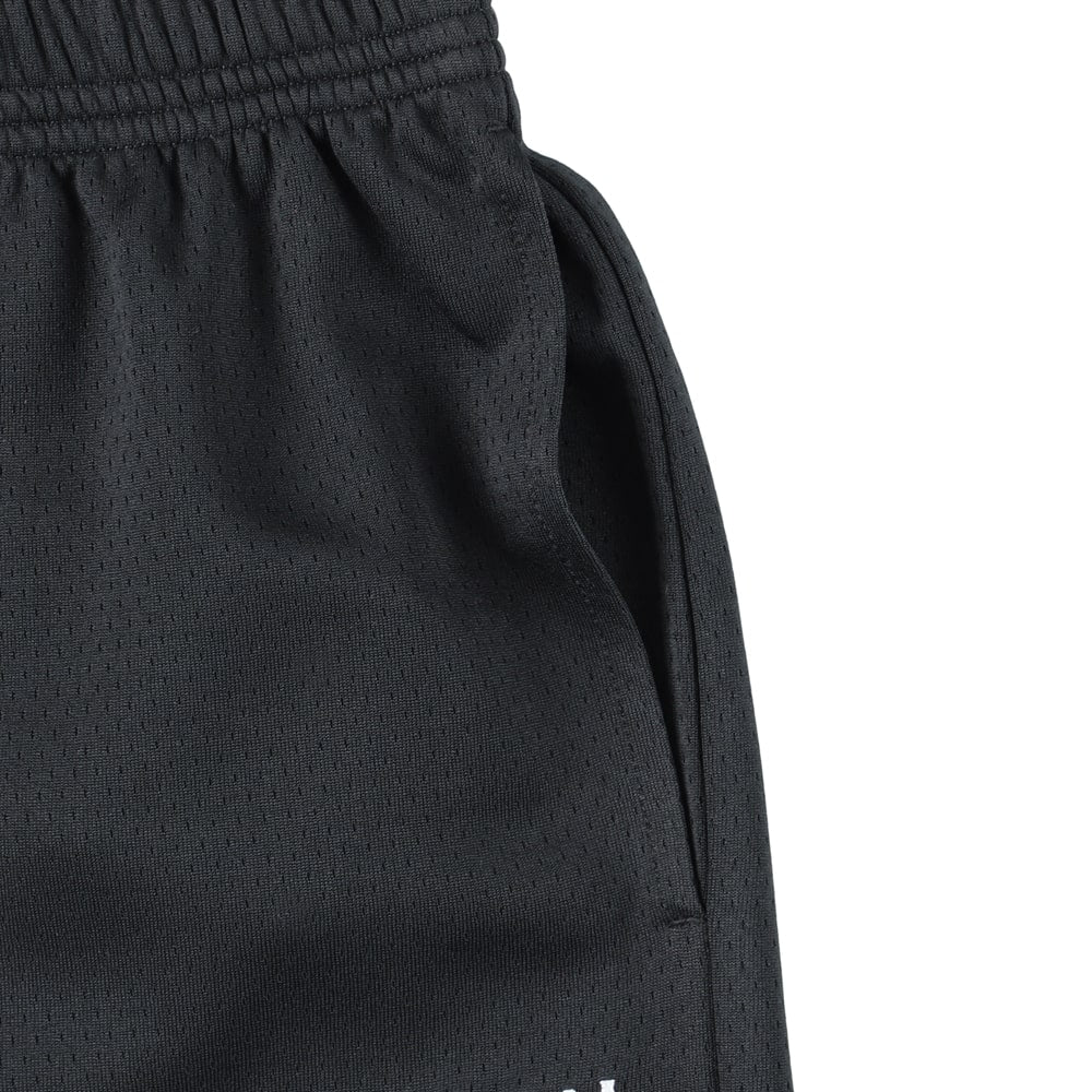 [Length on the knee] Cut -off solid mesh shorts