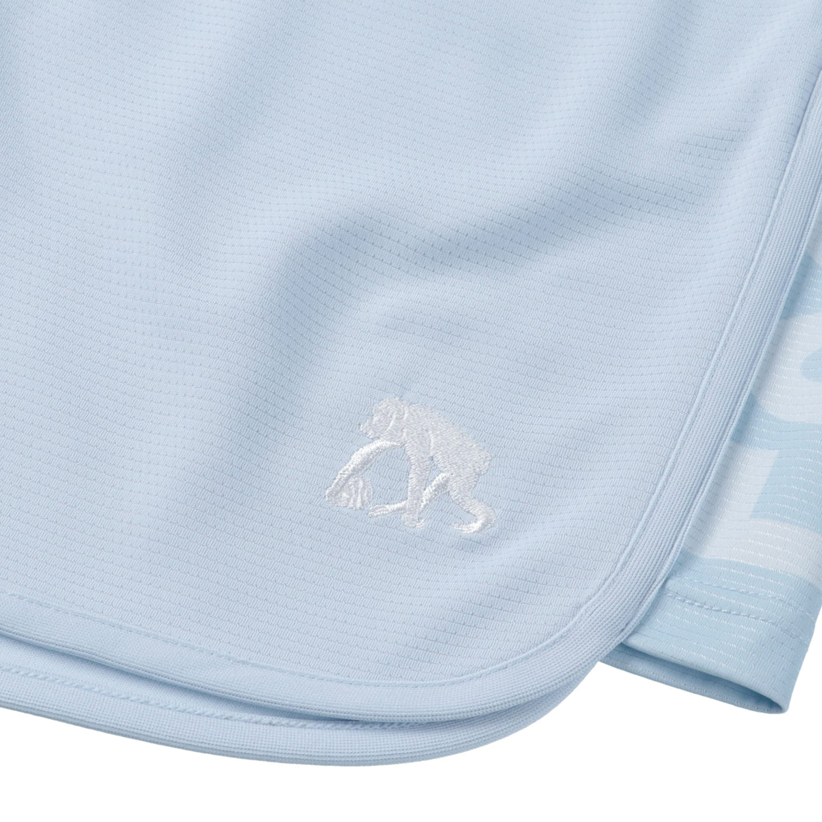 [Length above knee] Side panel cut-off shorts