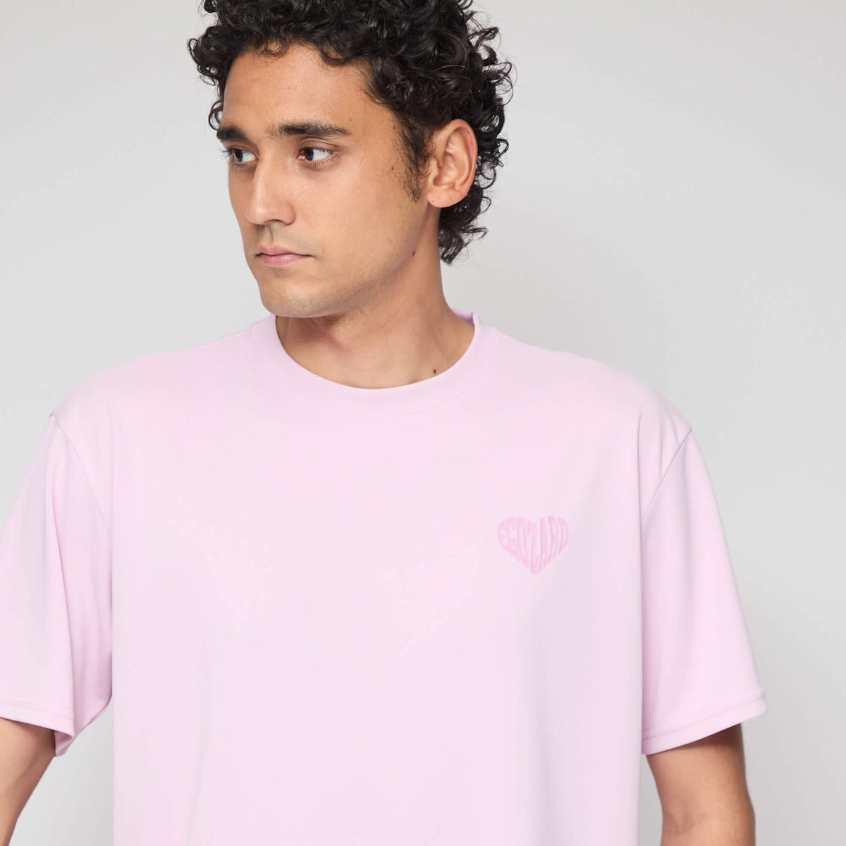 ハートロゴ Tシャツ