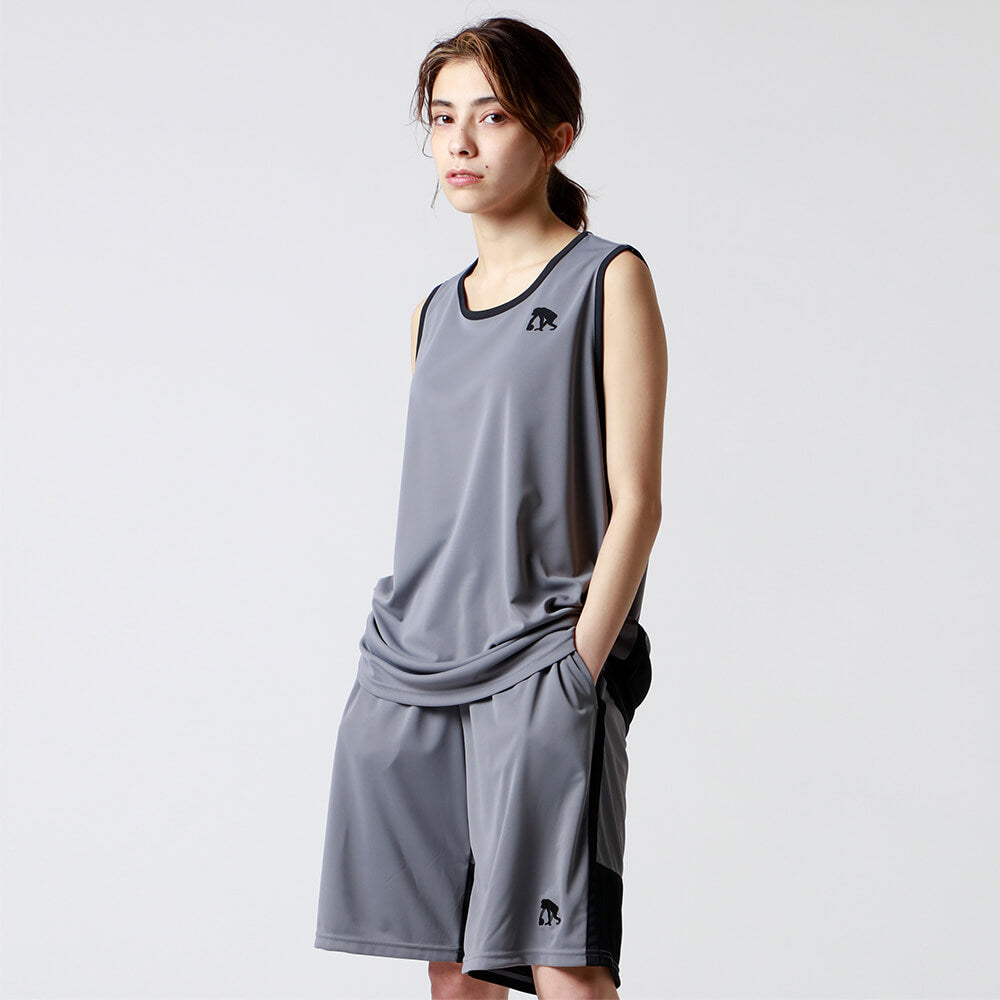 Piping hem switching tank top